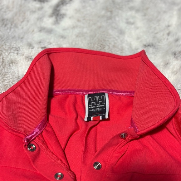 XS Helly Hansen Pink Sleeveless Golf Polo with Yellow Logo & Buttons - Picture 3 of 6